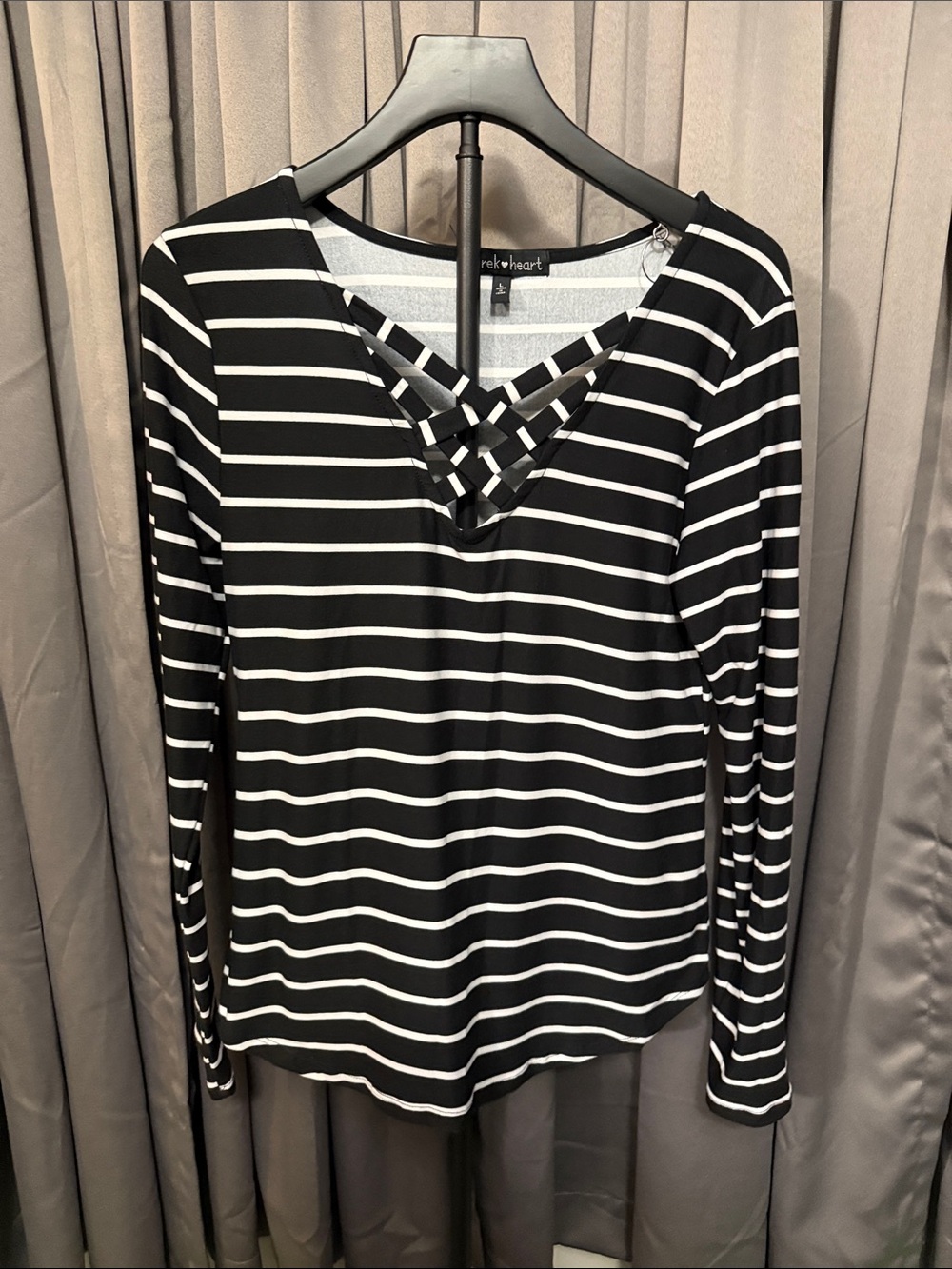 Derek Heart Black & White Striped Long Sleeve Crisscross V-Neck Top